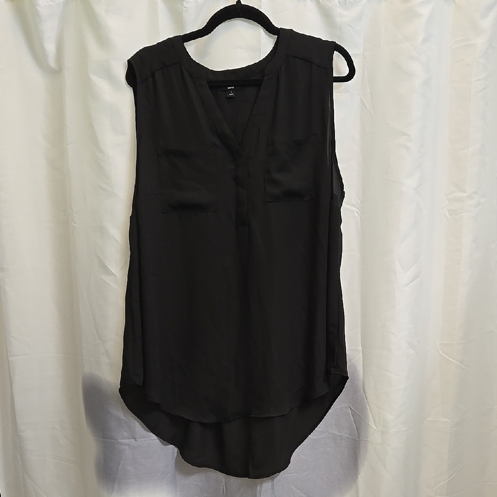 Black Sleeveless Top
